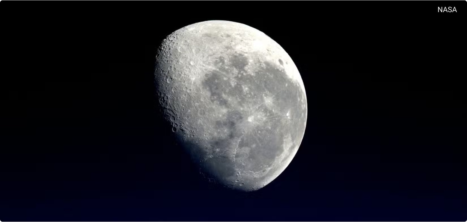NASA拍摄的月球照片